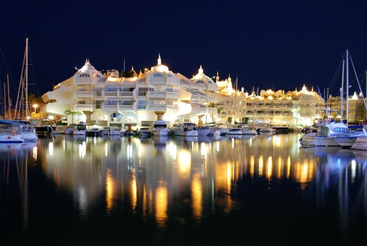 2 Bedroom Apartment Benalmadena Exterior photo